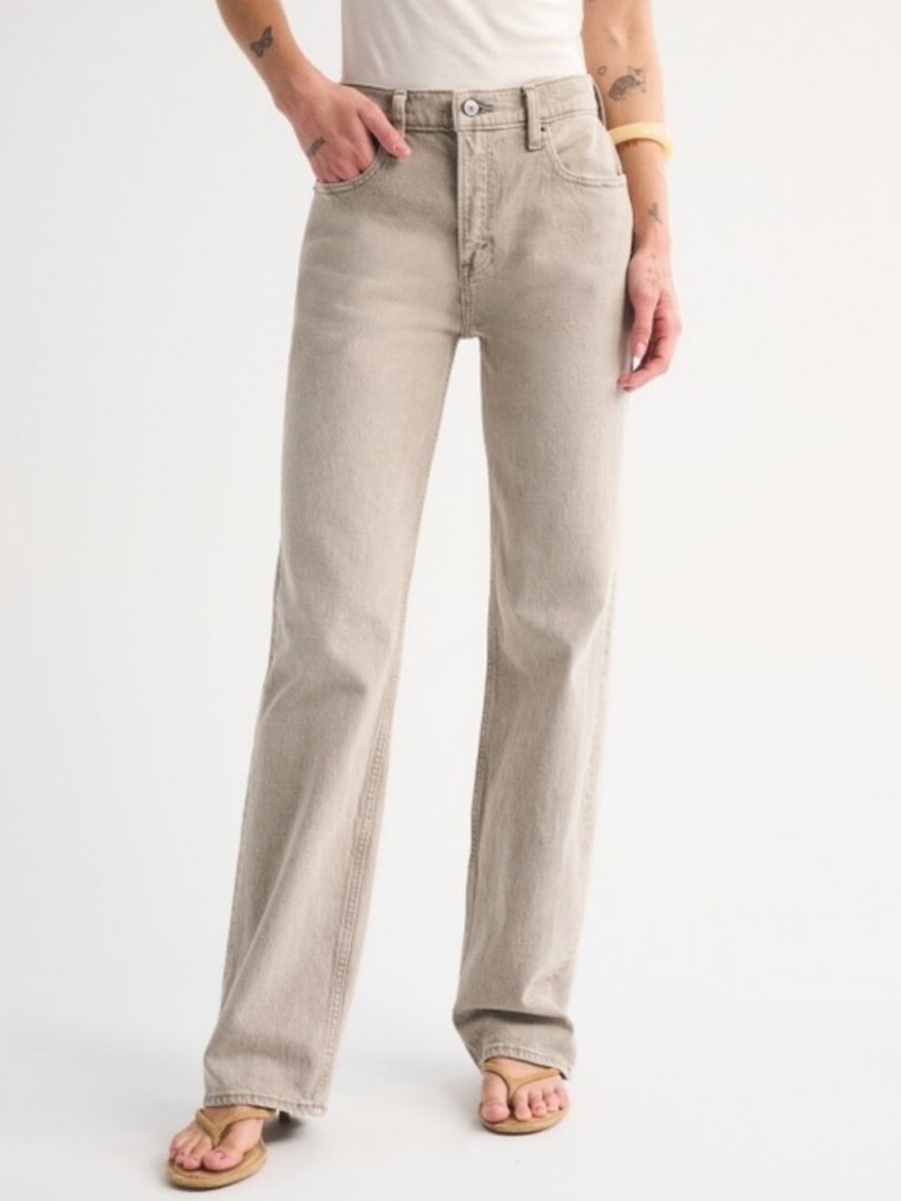 A&F | 90s Relaxed Jean | 25 Short